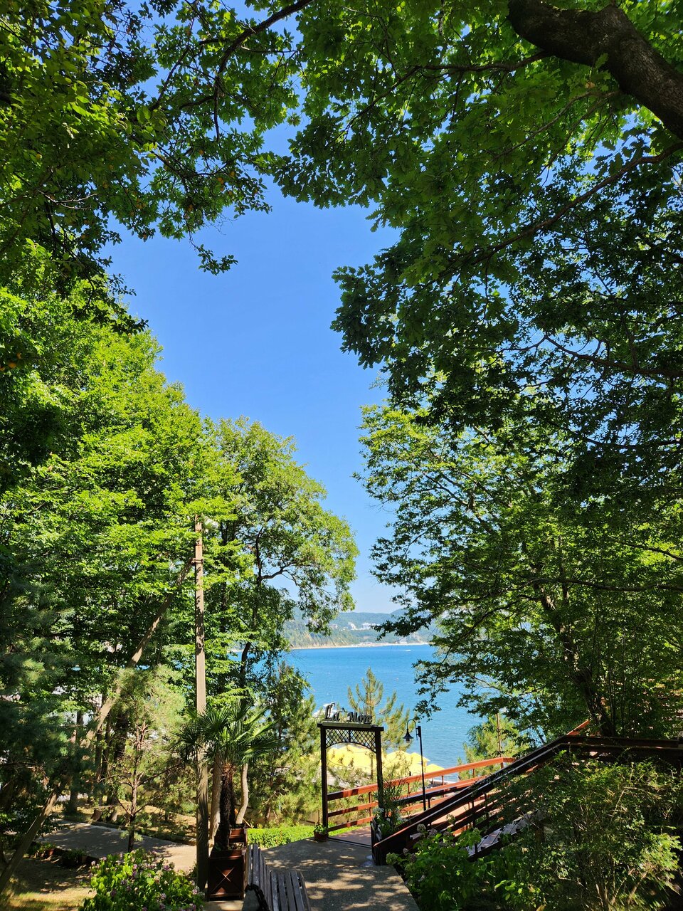 Гостиница Green Apple Небуг-98