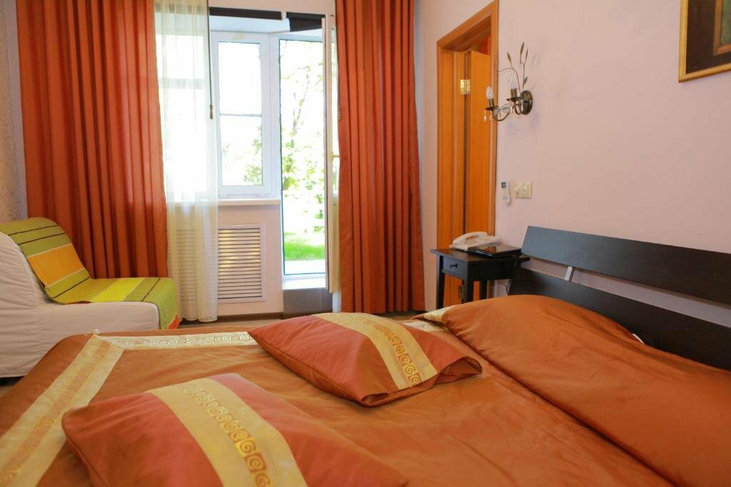 Гостиница Green Apple Небуг-13