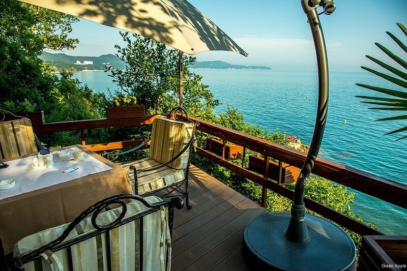 Гостиница Green Apple Небуг-55