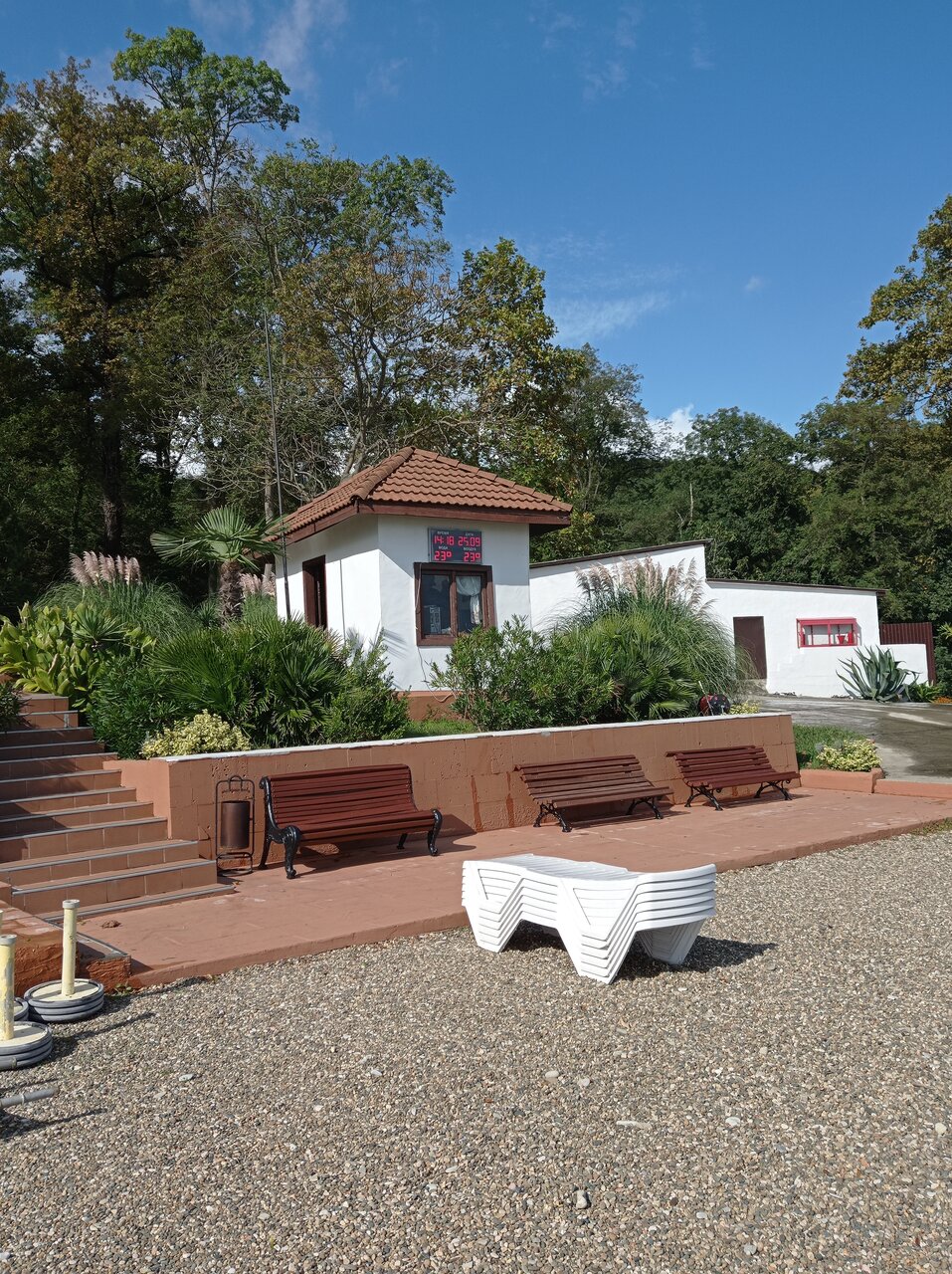 Гостиница Green Apple Небуг-80