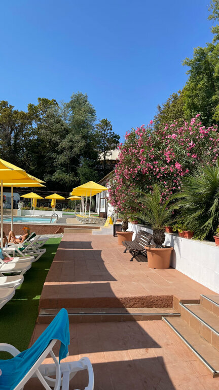 Гостиница Green Apple Небуг-147