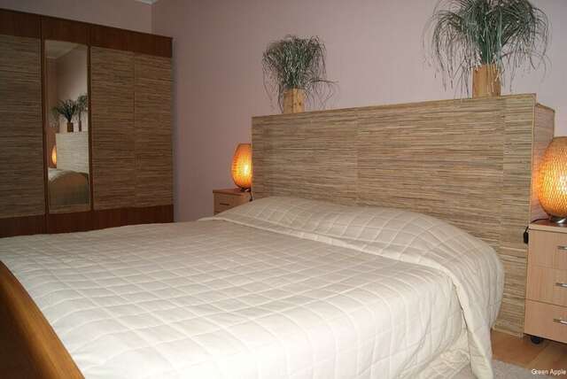 Гостиница Green Apple Небуг-70