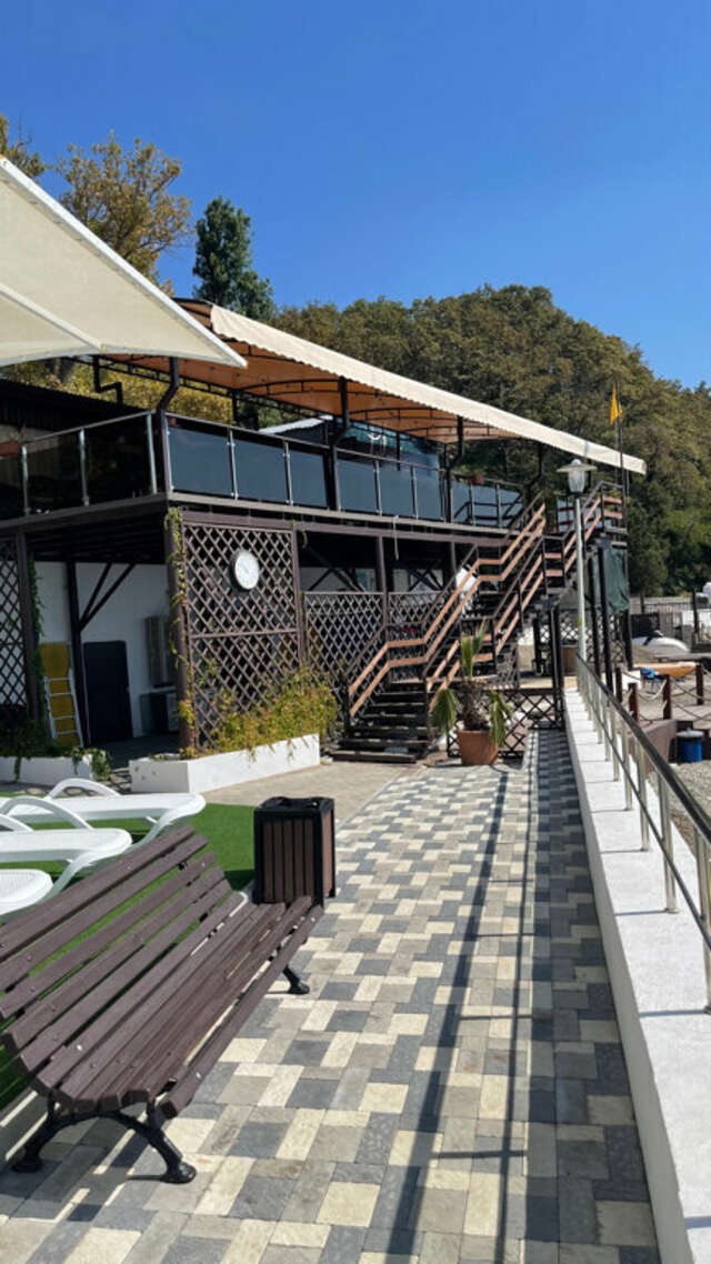 Гостиница Green Apple Небуг-111