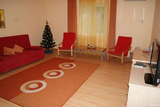 Гостиница Green Apple Небуг-107