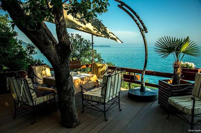 Гостиница Green Apple Небуг-124